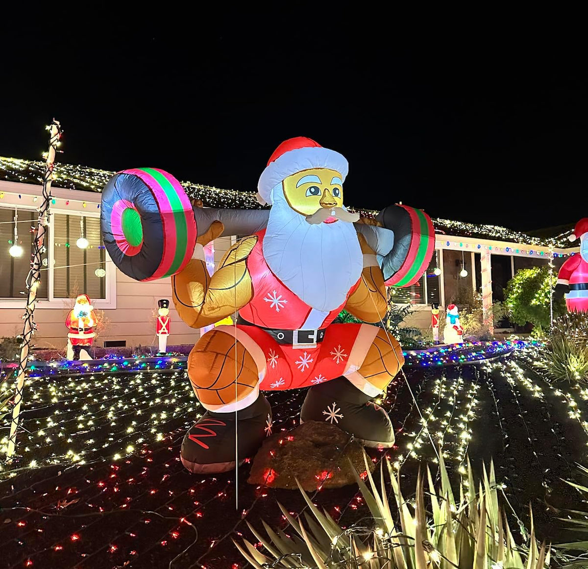 6 ft Squatting Santa Christmas Inflatable